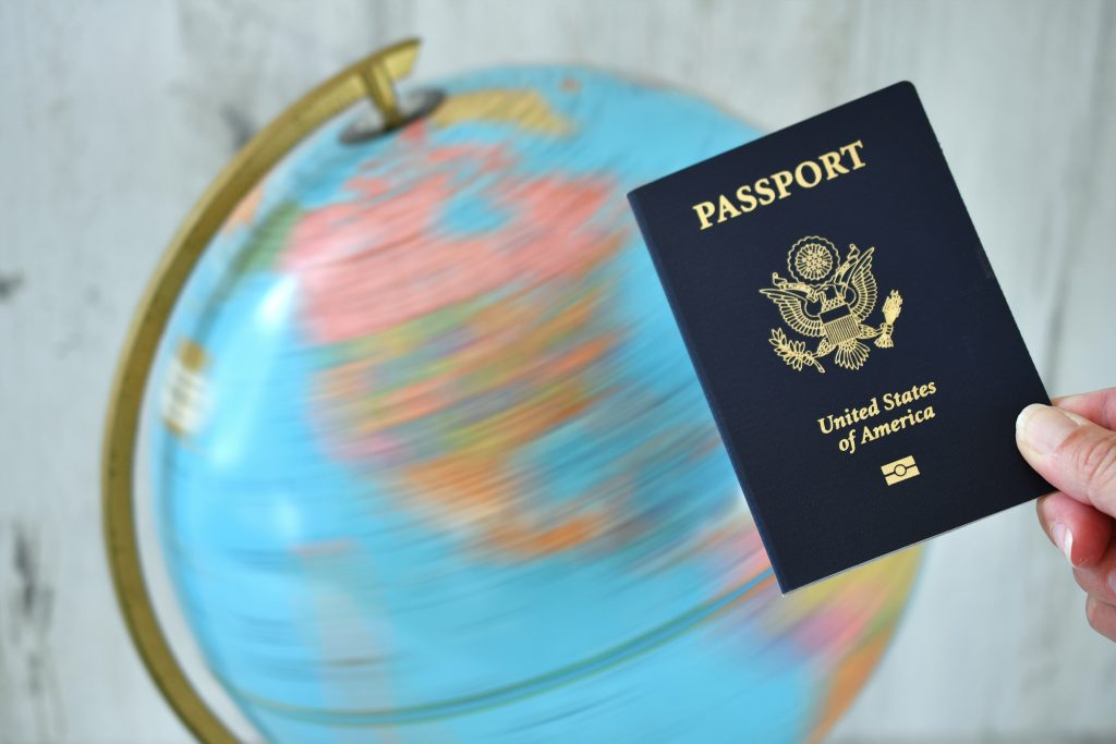 united-states-passport with spinning globe of mexico