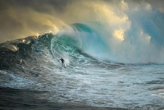 Surfing-Poster-Surfer-On-A-Big-Wave-in-The-Ocean-Jaws-Beach-Hawaii-Hawaiian-Waves