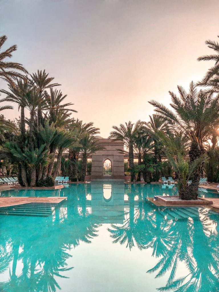 luxury-holiday-pool