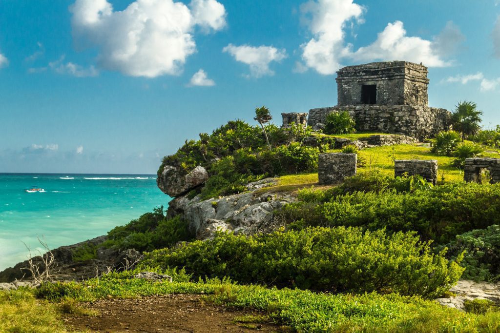 ruin-on-hill-overlooking-sea-at-tulum-mexico